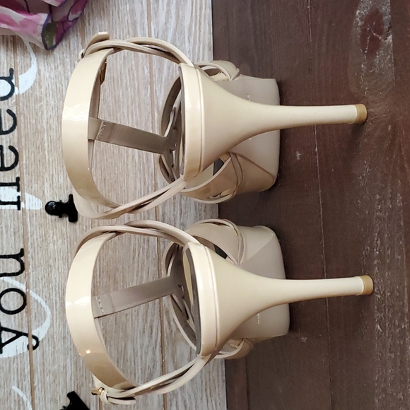 Tribute Platform Sandals In Smooth Leather - Picture 8 of 14